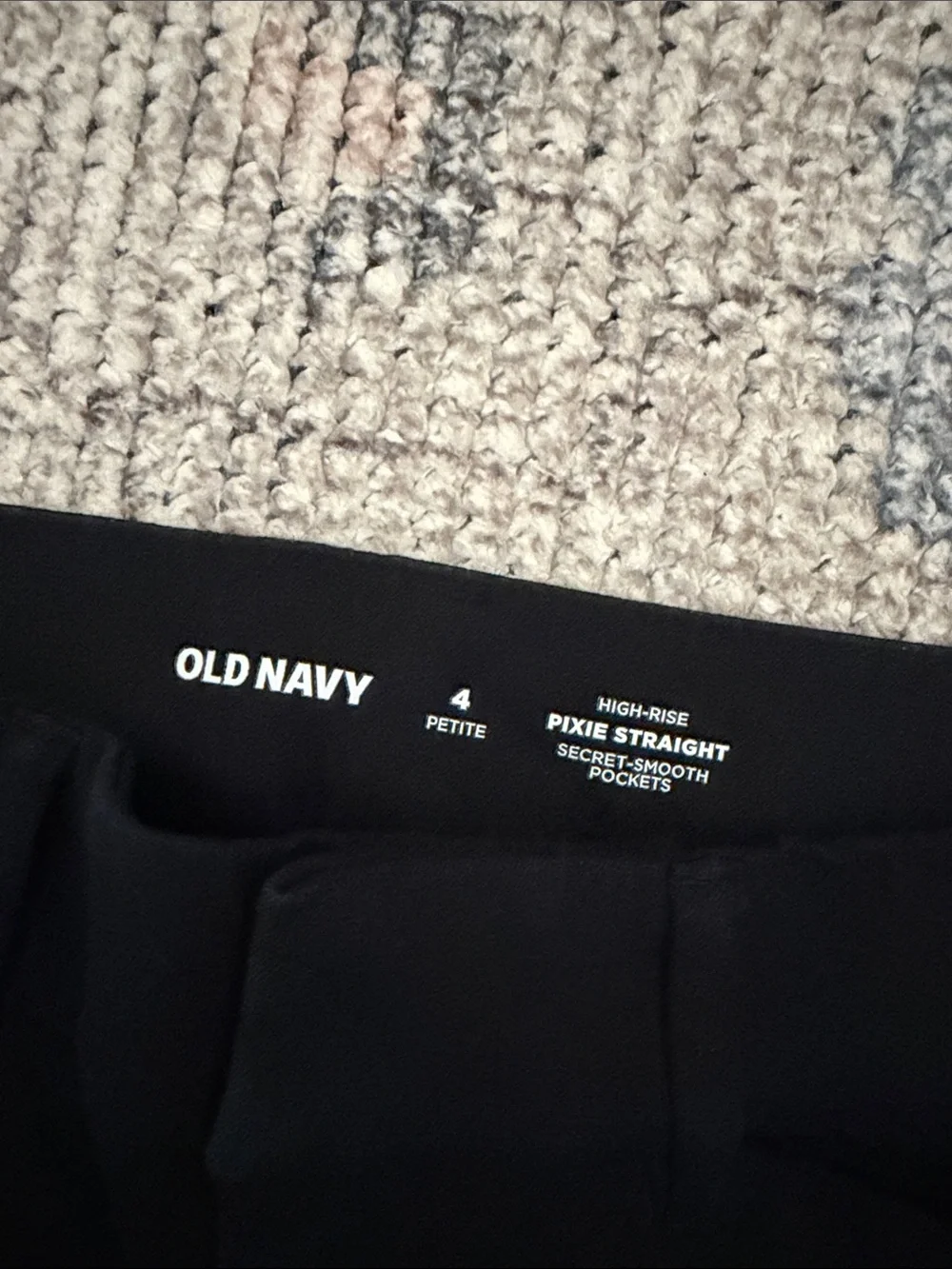 Old Navy Black High Rise Pixie Straight Ankle -Length Women's Dress Pants